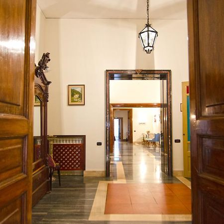 نابولي Suite Palazzo Reale Apartment المظهر الخارجي الصورة