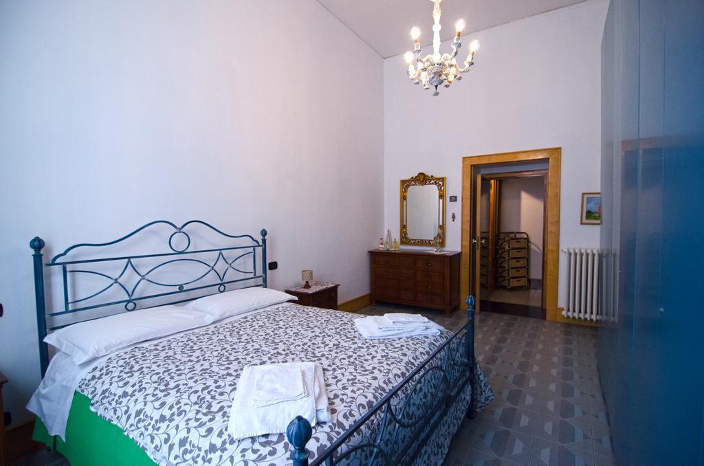 نابولي Suite Palazzo Reale Apartment المظهر الخارجي الصورة